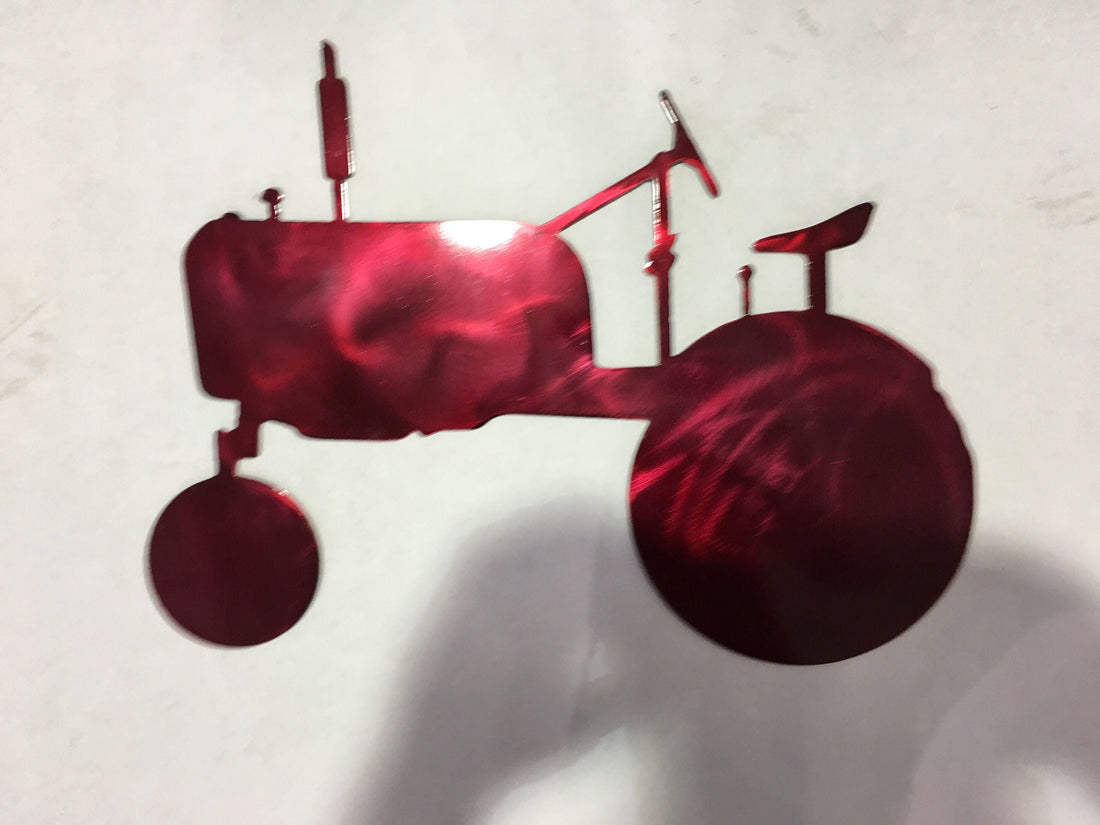 Tractor farmall metal 14 ga powder coated 16.73x12.68"