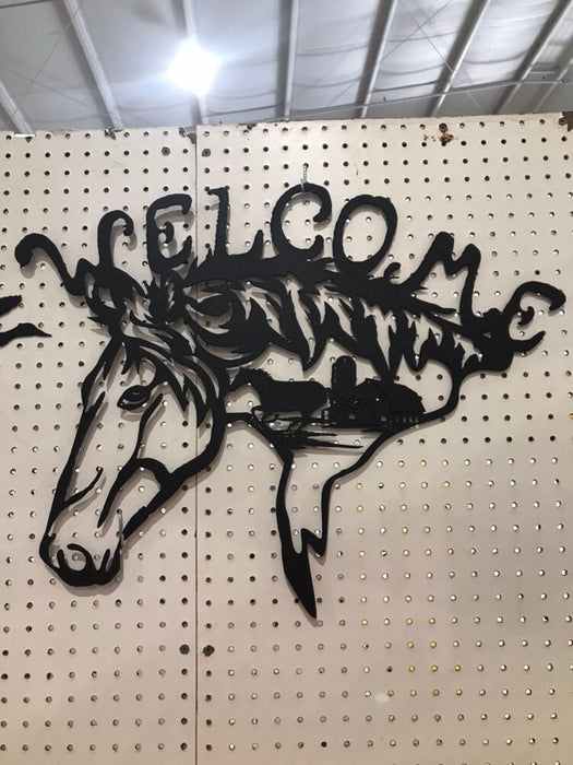 Welcome horse