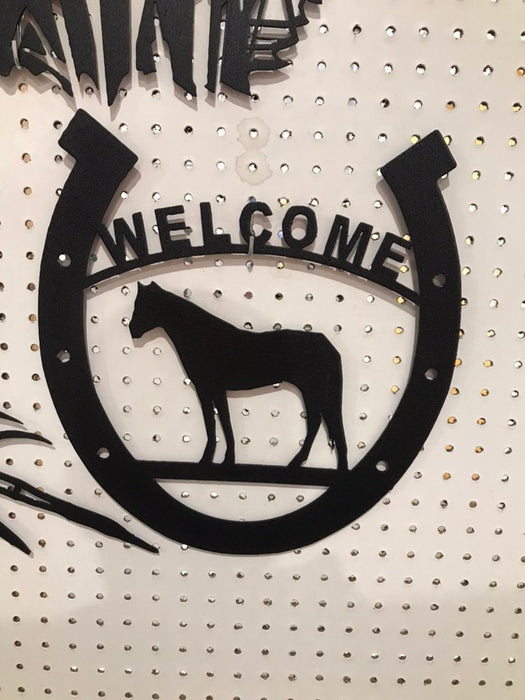 Horse shoe welcome